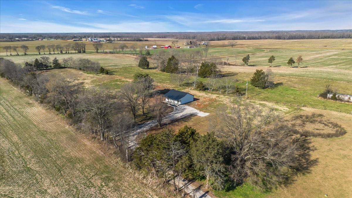 191 Tiffany Lane Decherd, TN 37324 - Photo 25 of 37 a view of an ocean and beach