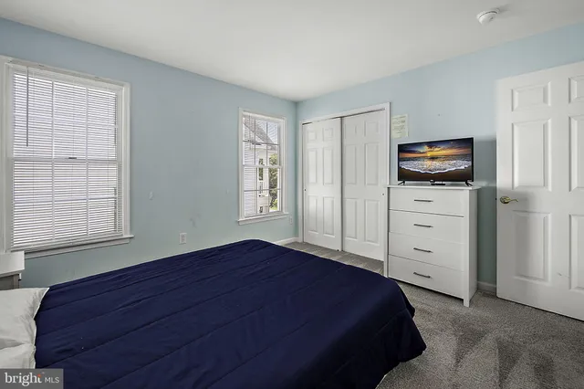 a sign that is on the side of the building