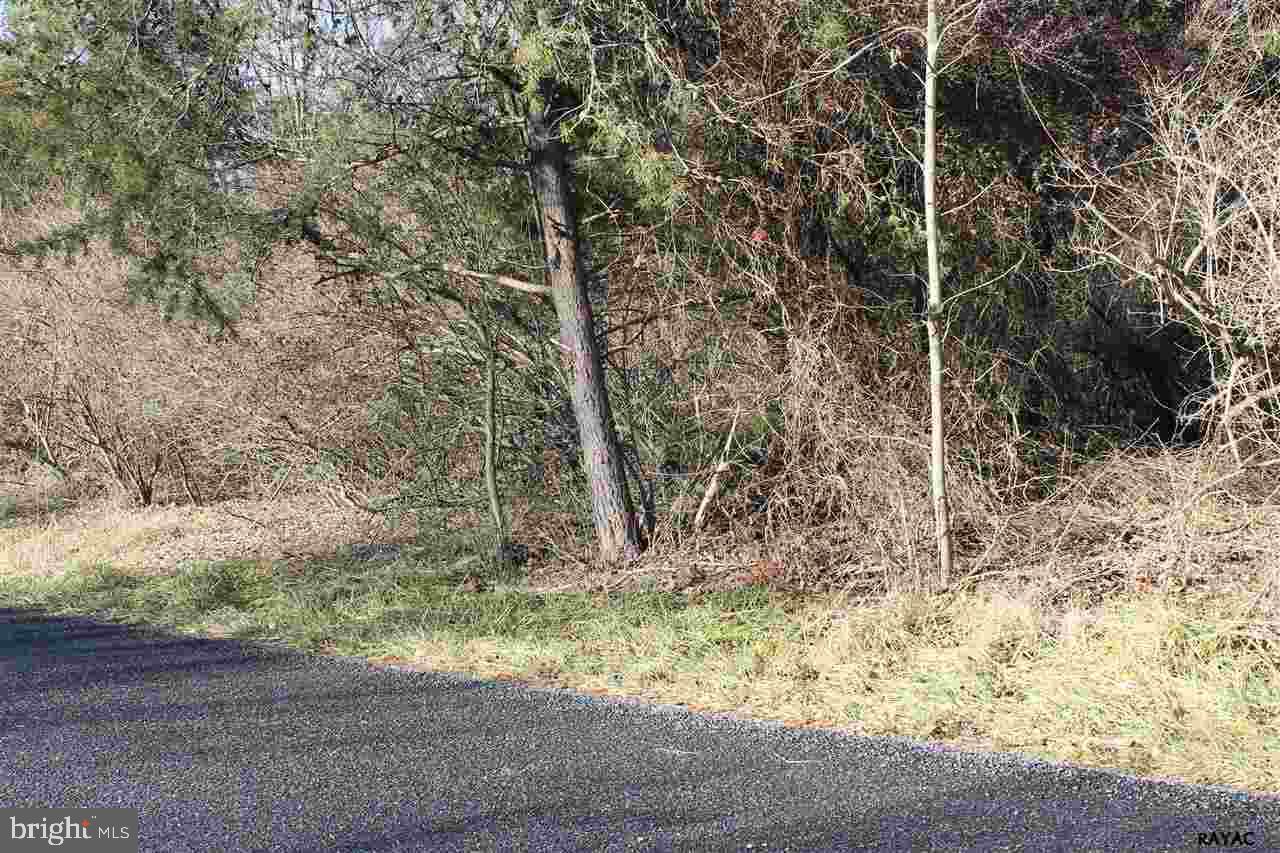 781 McGlaughlin Road Fairfield, PA 17320 - Photo 1 of 8