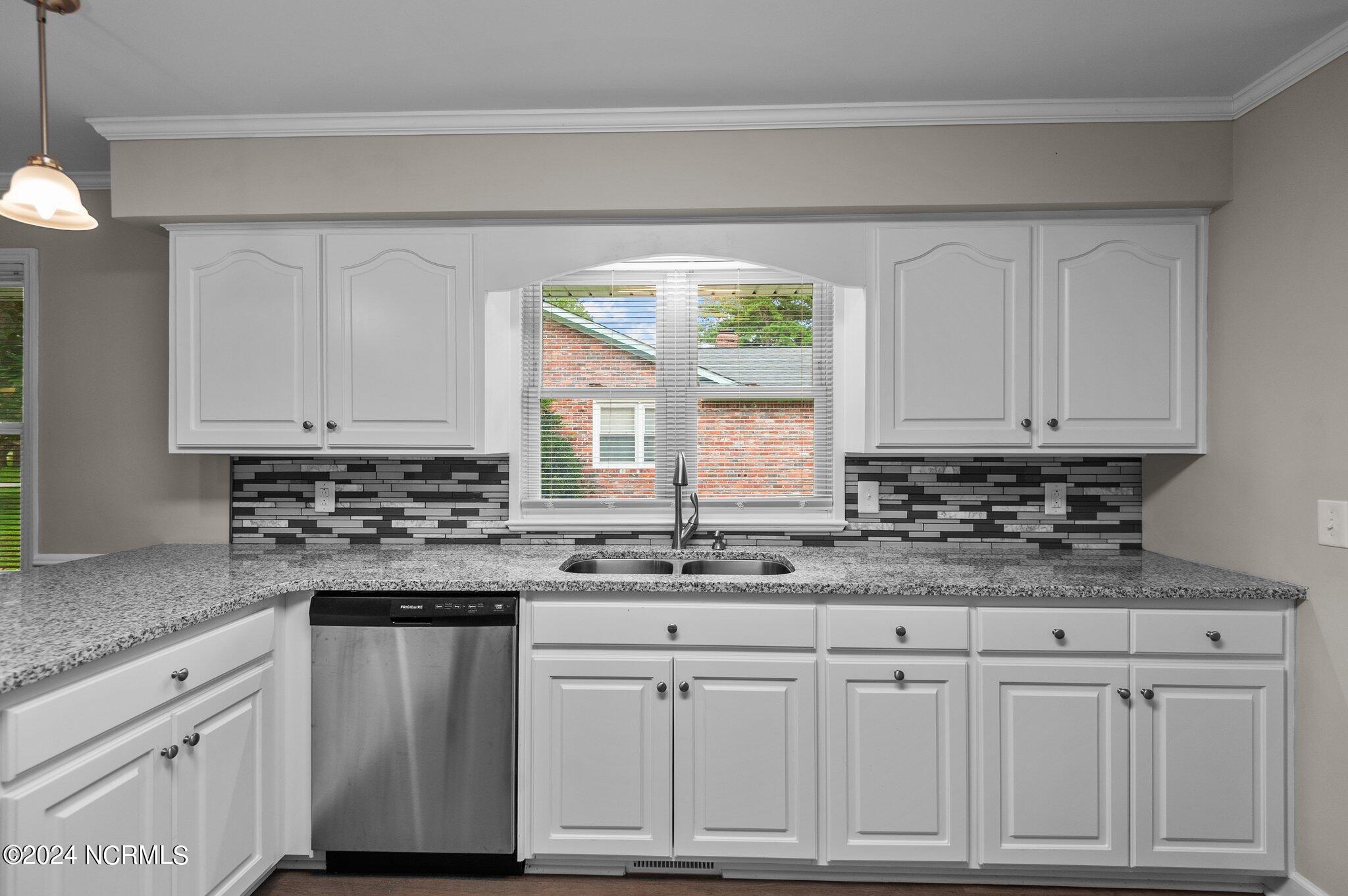 405 Rockledge Road New Bern, NC 28562 - Photo 10 of 35 405 Rockledge Rd, New Bern NC 28562