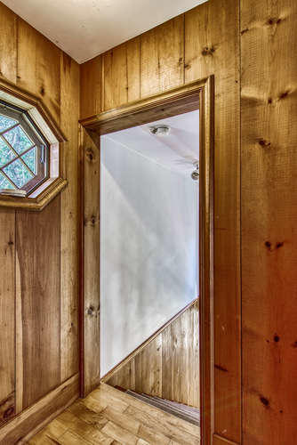 732 North Sedgwick Road-small-029-001-Up
