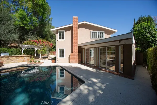 front view of house with a yard