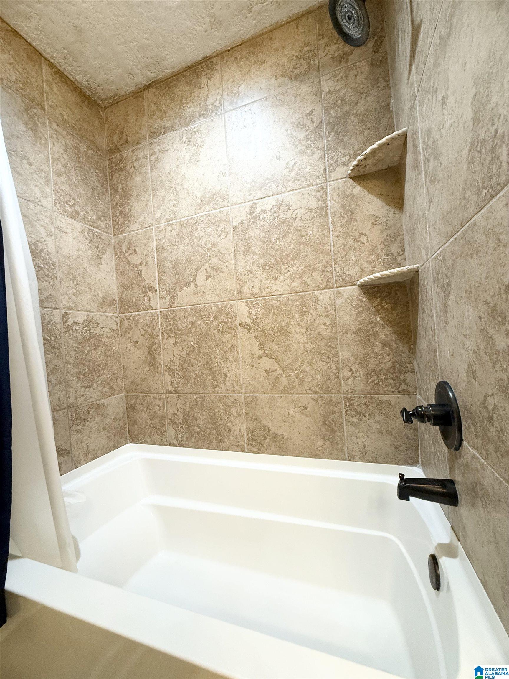 3915 Oak Breeze Road Gadsden, AL 35907 - Photo 8 of 22