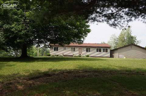 3858 North Lapeer Road Lapeer, MI 48446 - Photo 7 of 25 20439593-6.JPG