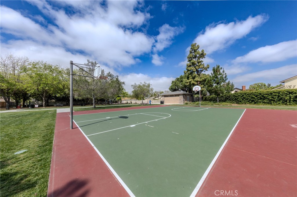 14872 Braeburn Road Tustin, CA 92780 - Photo 47 of 58