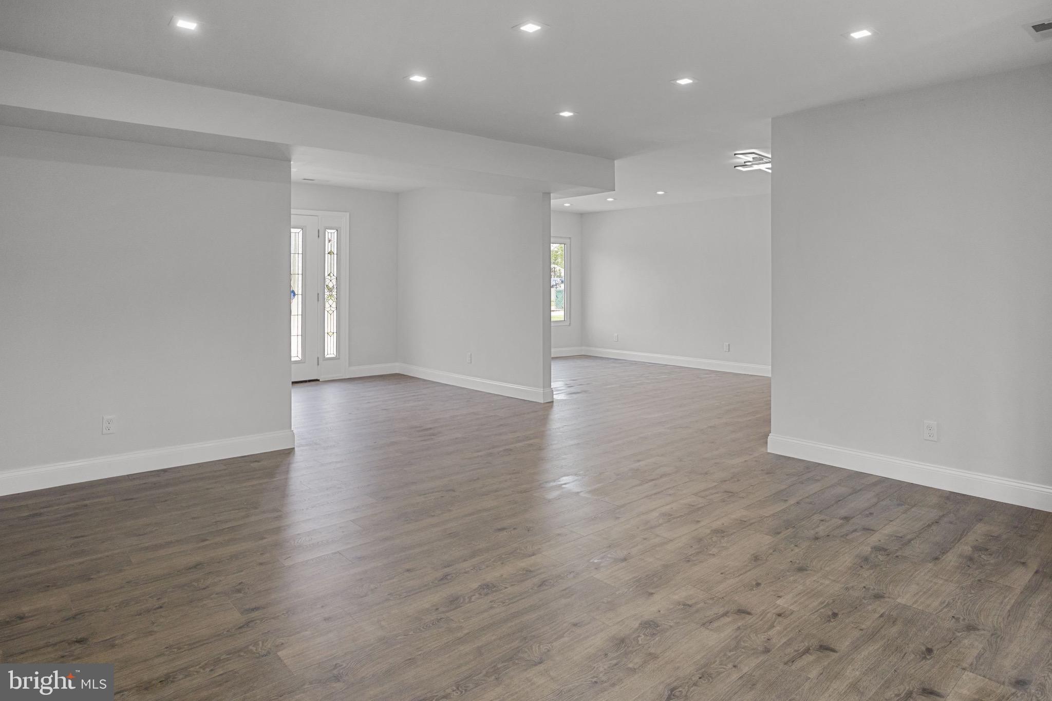 8 Inland Road Levittown, PA 19057 - Photo 20 of 37 Gallery Image 20