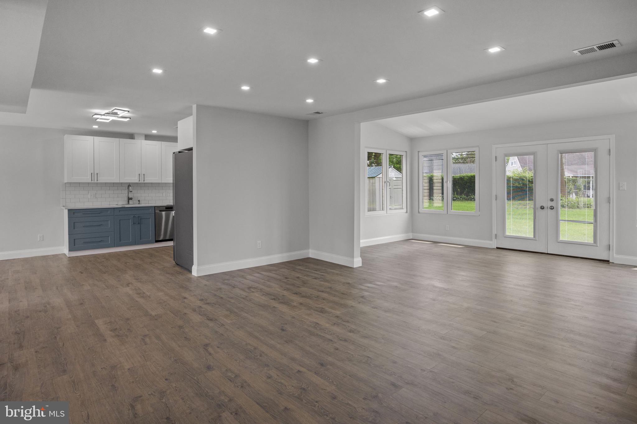 8 Inland Road Levittown, PA 19057 - Photo 24 of 37 Gallery Image 24