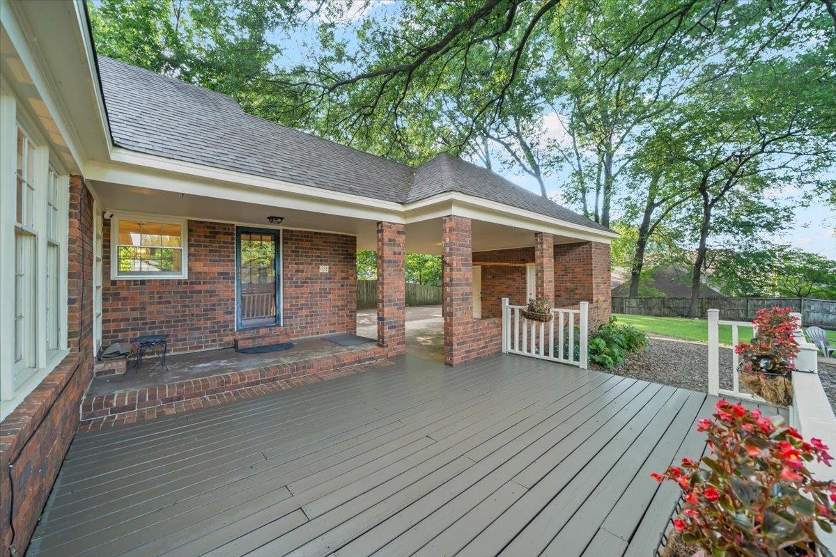 5376 Mason Road Memphis, TN 38120 - Photo 4 of 37 View of wooden deck