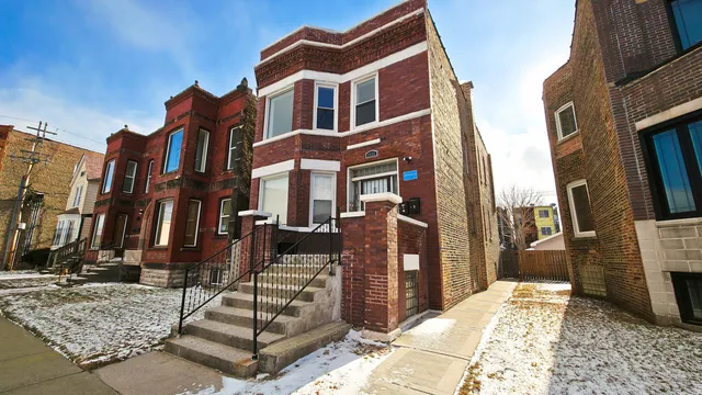 $420,000 | 1525 East 72nd Street, Chicago, IL 60619