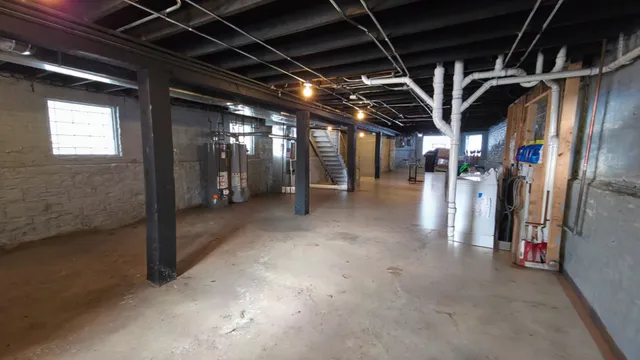 $420,000 | 1525 East 72nd Street, Chicago, IL 60619