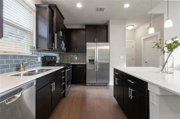 $2,495 | 7200 Sienna Rouge Path, Austin, TX 78744