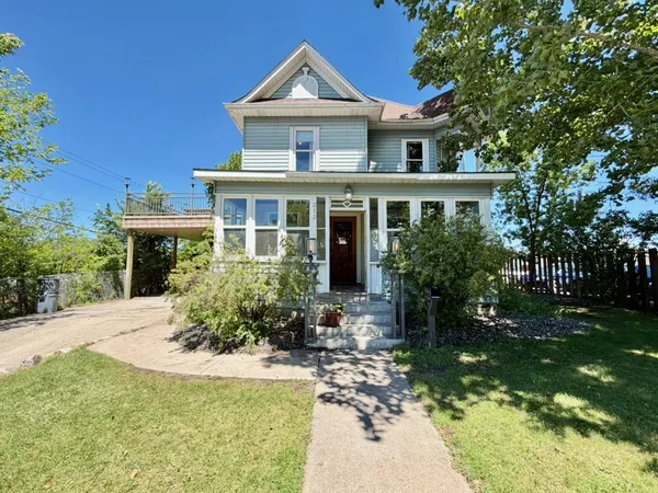$315,000 | 212 West Junius Avenue, Fergus Falls, MN 56537