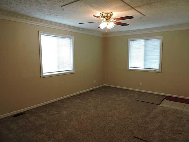 5637 Broyles Road Avon, IN 46123 - Photo 5 of 24 Gallery Image 5