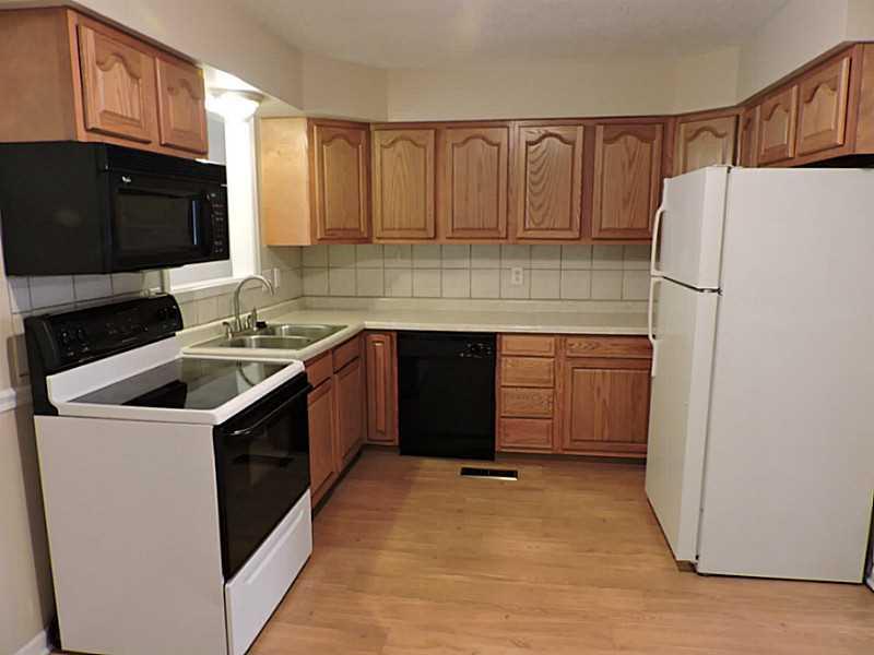 5637 Broyles Road Avon, IN 46123 - Photo 7 of 24 Gallery Image 7