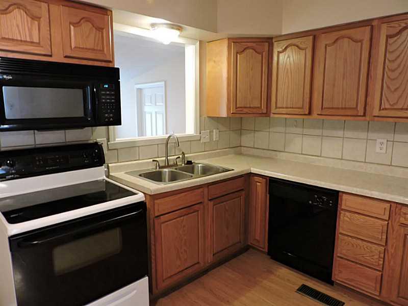 5637 Broyles Road Avon, IN 46123 - Photo 8 of 24 Gallery Image 8