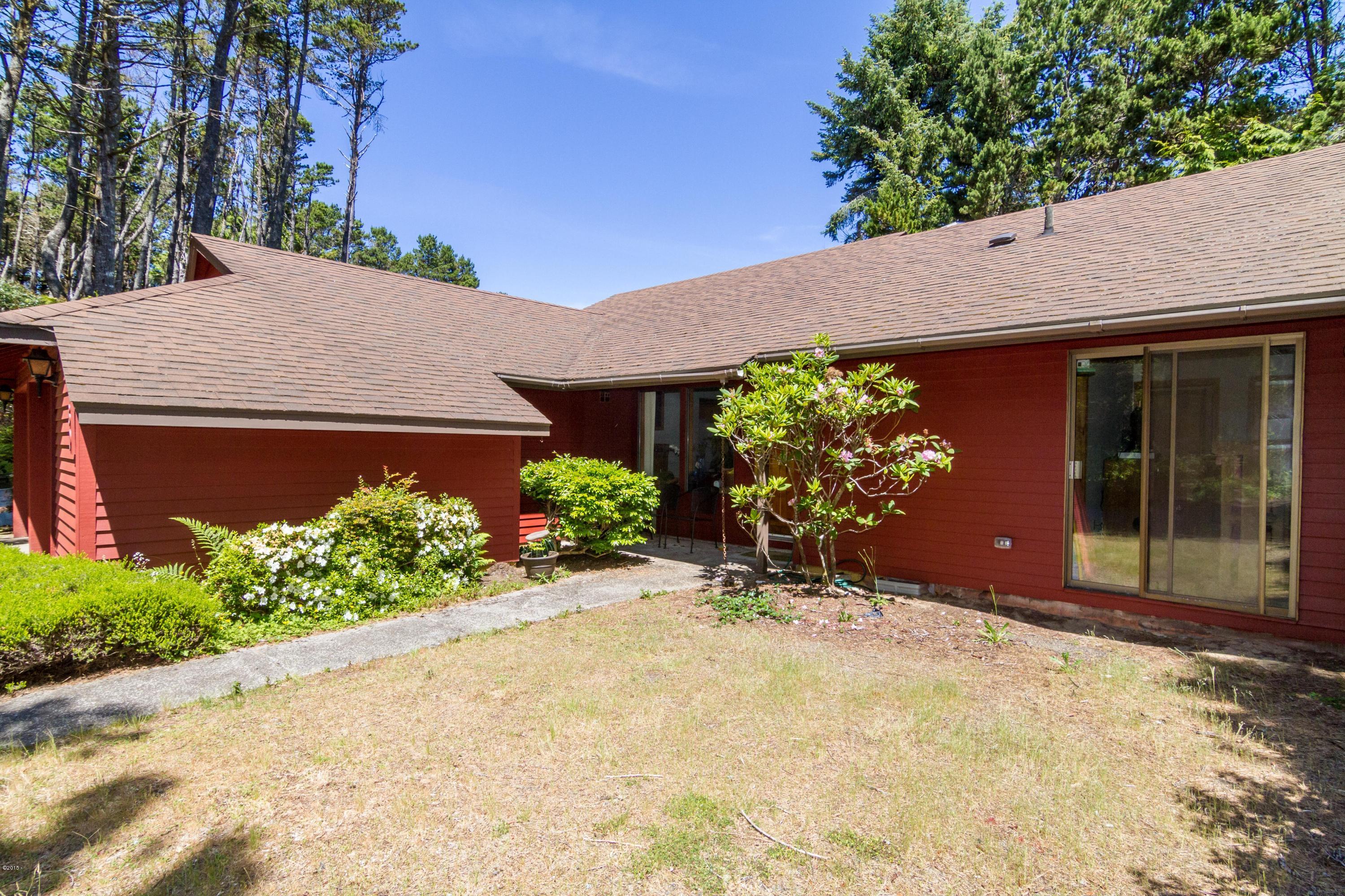 80 Ridge Place Depoe Bay, OR 97341 - Photo 4 of 36 yard
