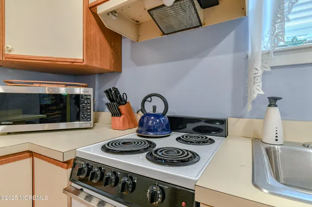 $2,200 | 129 Cookman Avenue, Ocean Grove, NJ 07756