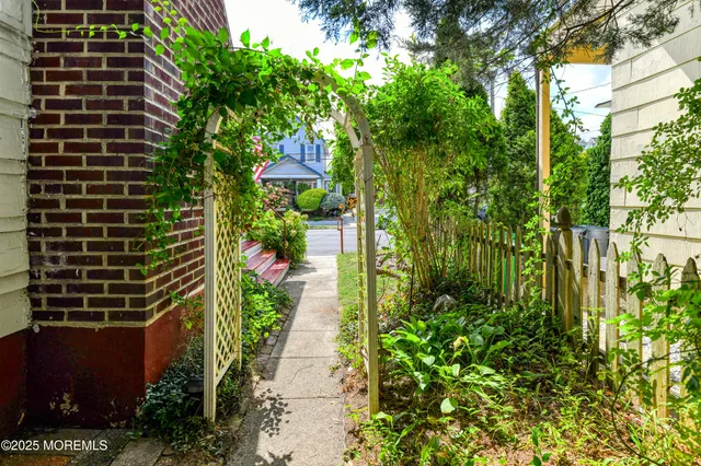 $2,200 | 129 Cookman Avenue, Ocean Grove, NJ 07756