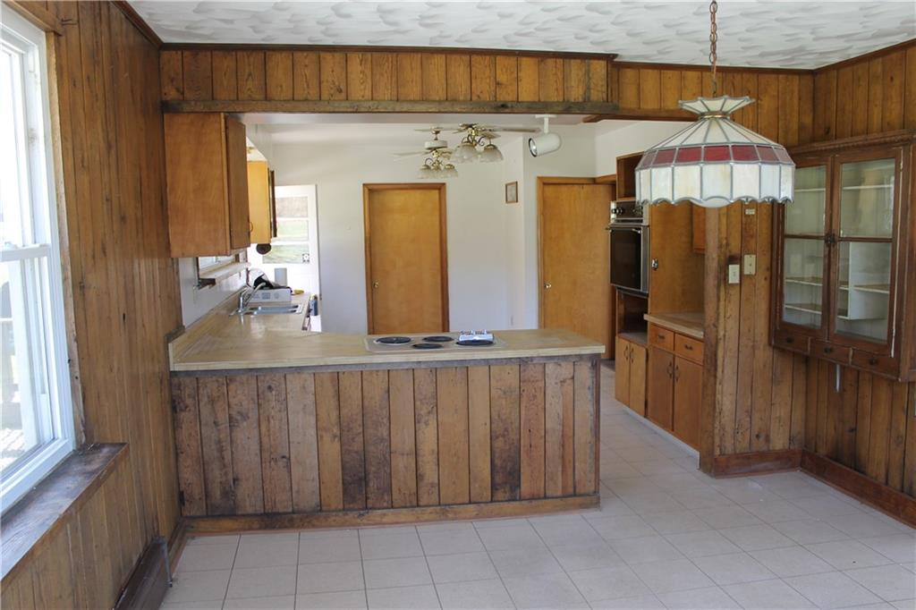 257 Broadview Road Hunker, PA 15639 - Photo 15 of 17 kitchen
