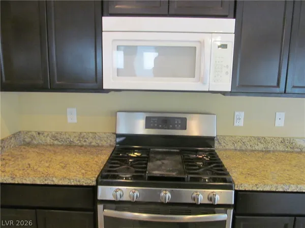 $2,100 | 3711 Gilmore Creek Street, Las Vegas, NV 89129