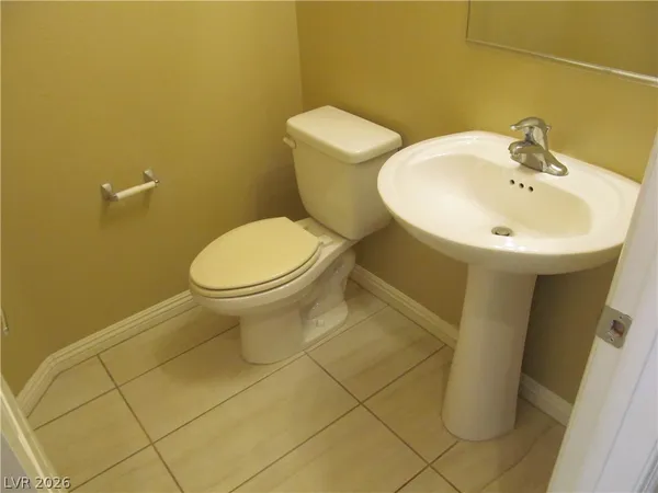 $2,100 | 3711 Gilmore Creek Street, Las Vegas, NV 89129