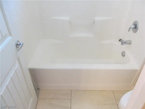 $2,100 | 3711 Gilmore Creek Street, Las Vegas, NV 89129