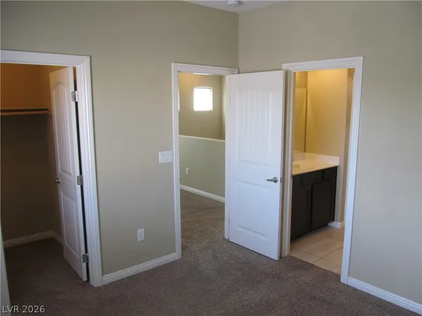 $2,100 | 3711 Gilmore Creek Street, Las Vegas, NV 89129