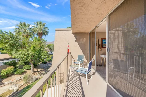 $265,000 | 73850 Fairway Drive, Unit 296, Palm Desert, CA 92260