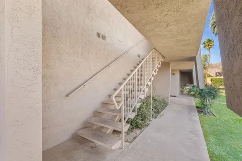 $265,000 | 73850 Fairway Drive, Unit 296, Palm Desert, CA 92260