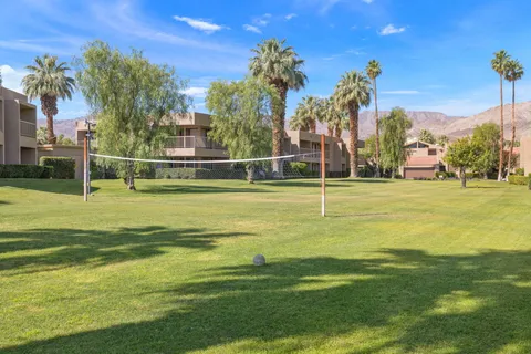 $265,000 | 73850 Fairway Drive, Unit 296, Palm Desert, CA 92260
