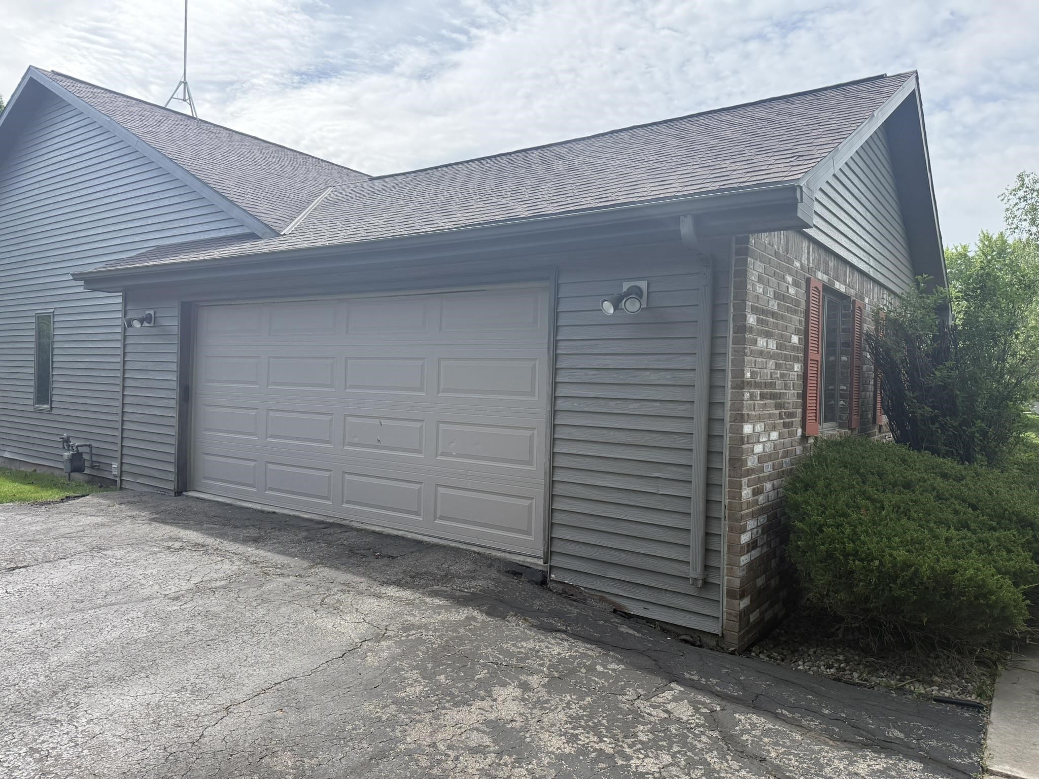 1864 Imperial Road Oshkosh, WI 54904 - Photo 17 of 21