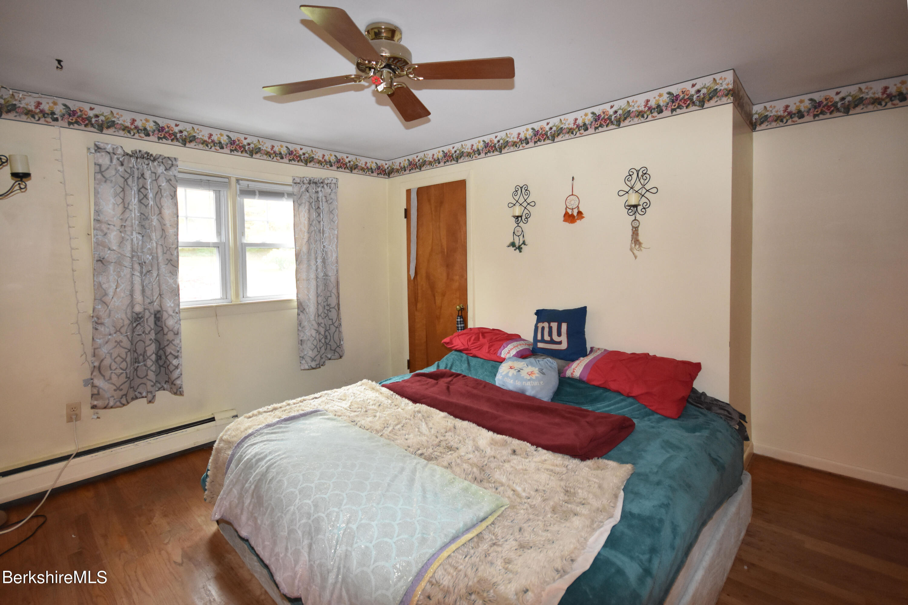 494 East New Lenox Road Pittsfield, MA 01201 - Photo 13 of 40 Bedroom #1