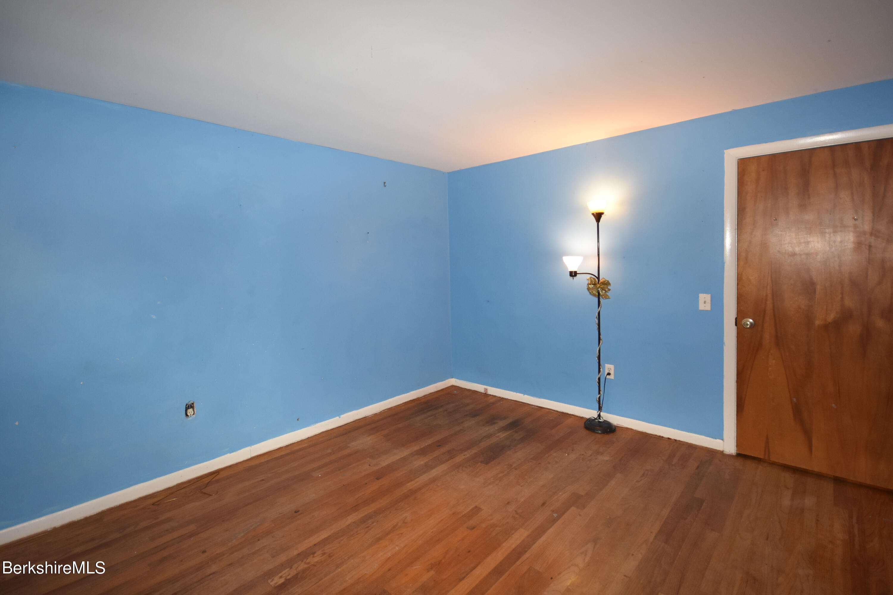 494 East New Lenox Road Pittsfield, MA 01201 - Photo 23 of 40 Bedroom #3