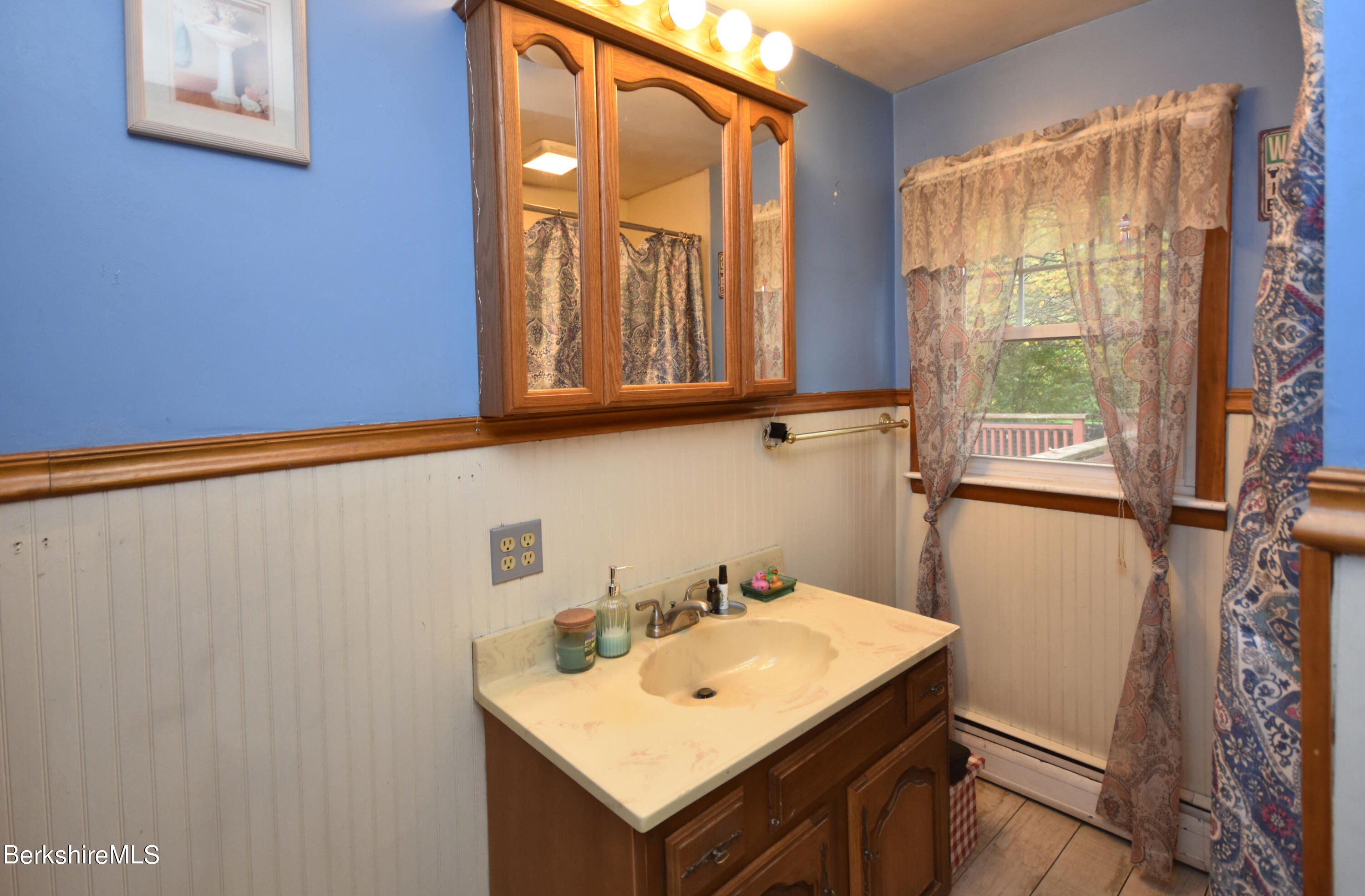 494 East New Lenox Road Pittsfield, MA 01201 - Photo 25 of 40 Full Bath