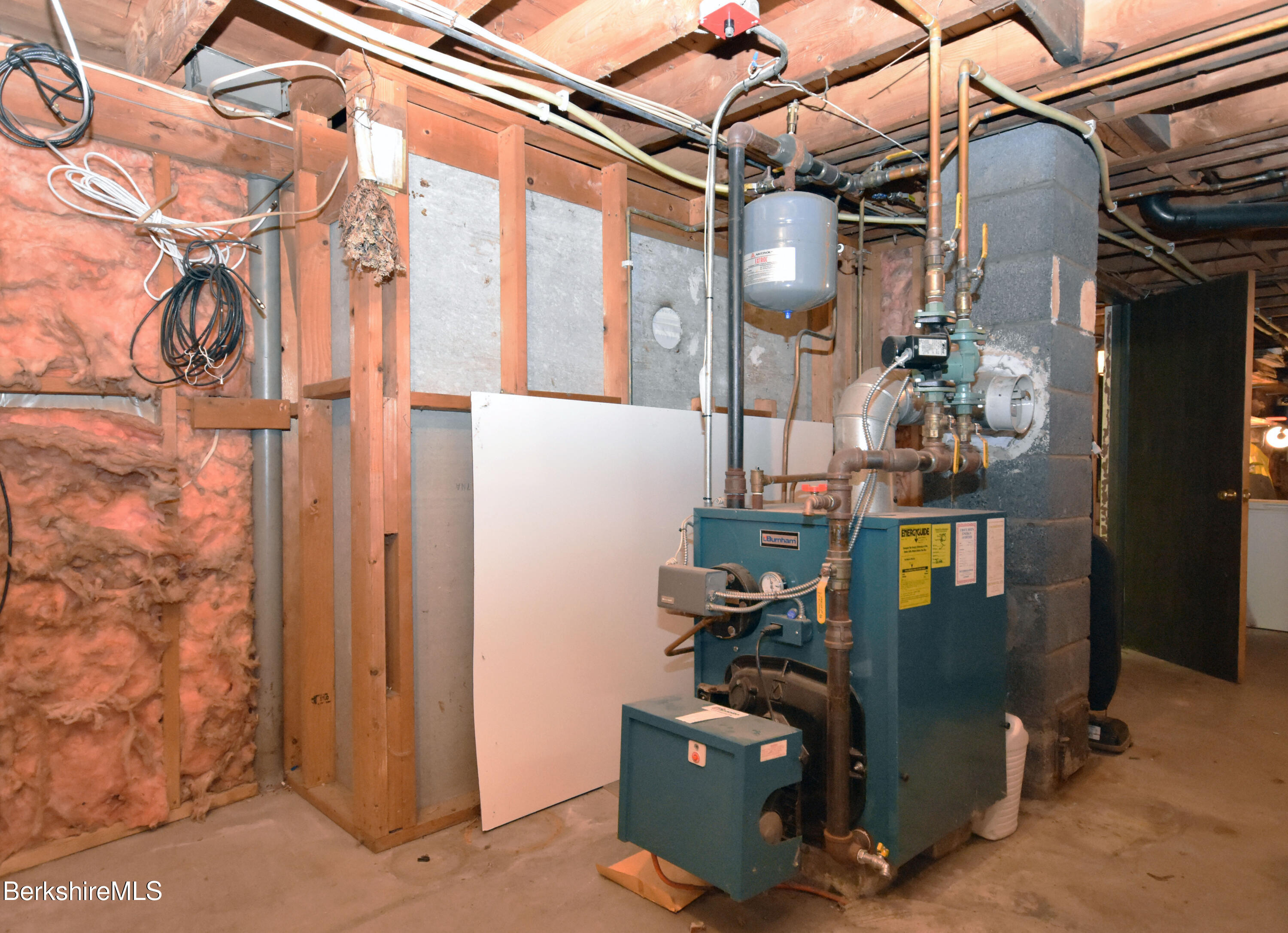 494 East New Lenox Road Pittsfield, MA 01201 - Photo 32 of 40 Mechanical Equipment