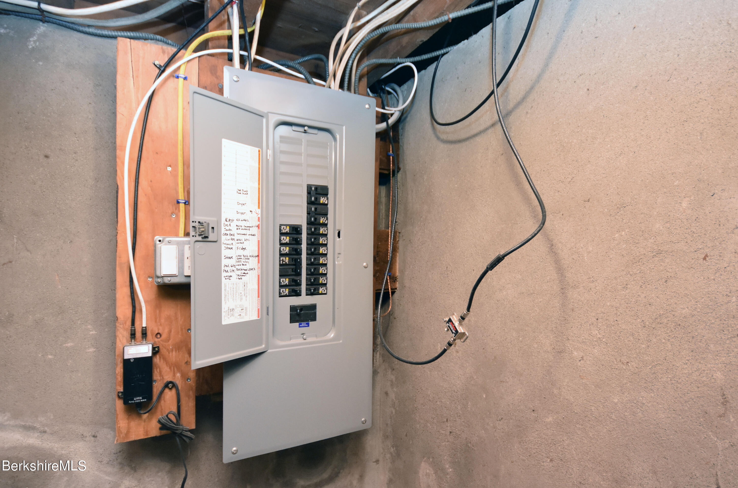 494 East New Lenox Road Pittsfield, MA 01201 - Photo 33 of 40 Electrical Panel