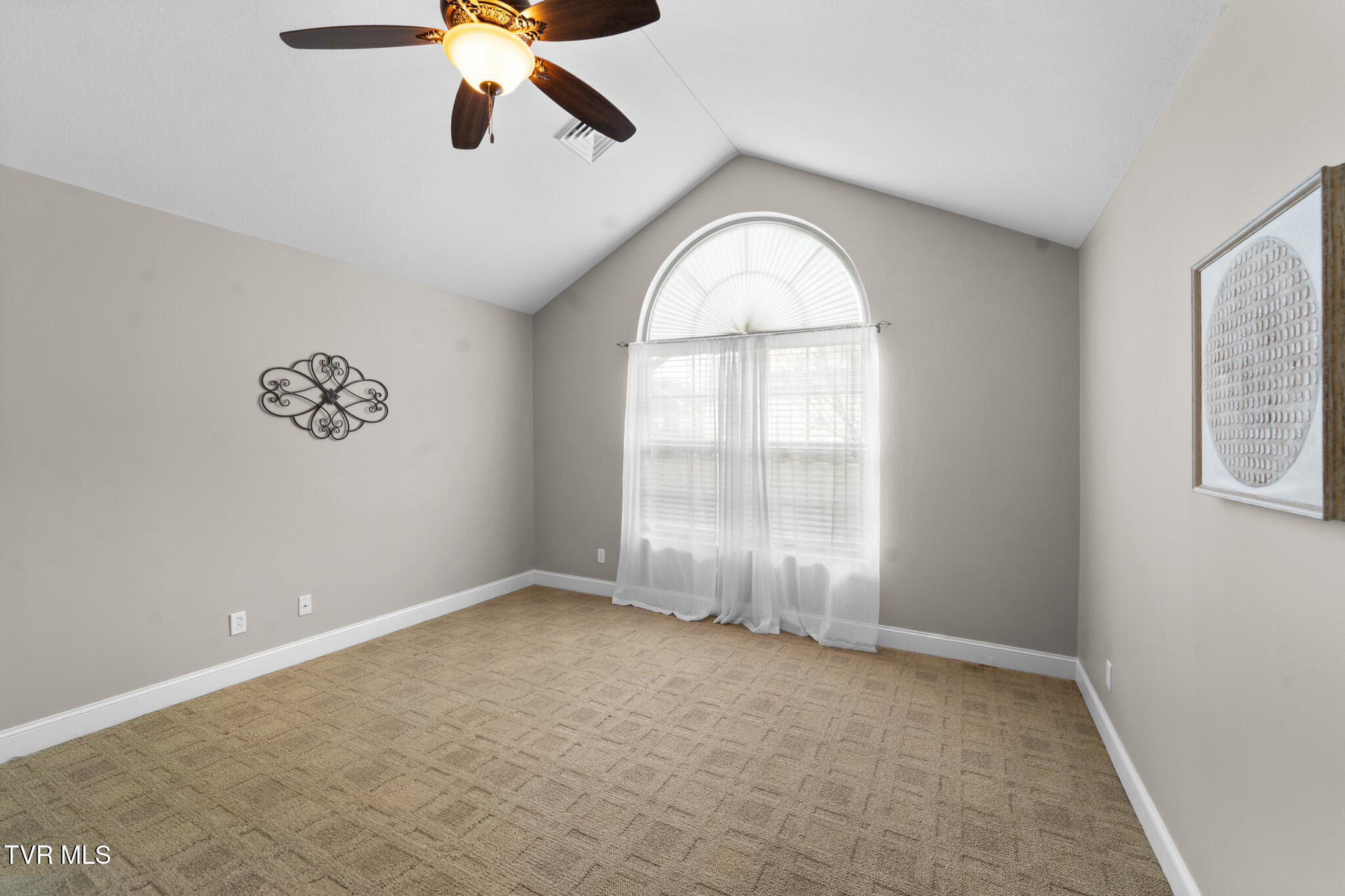 1684 Hatterdale Farm Road, Unit B Blountville, TN 37617 - Photo 18 of 49 DSC07272