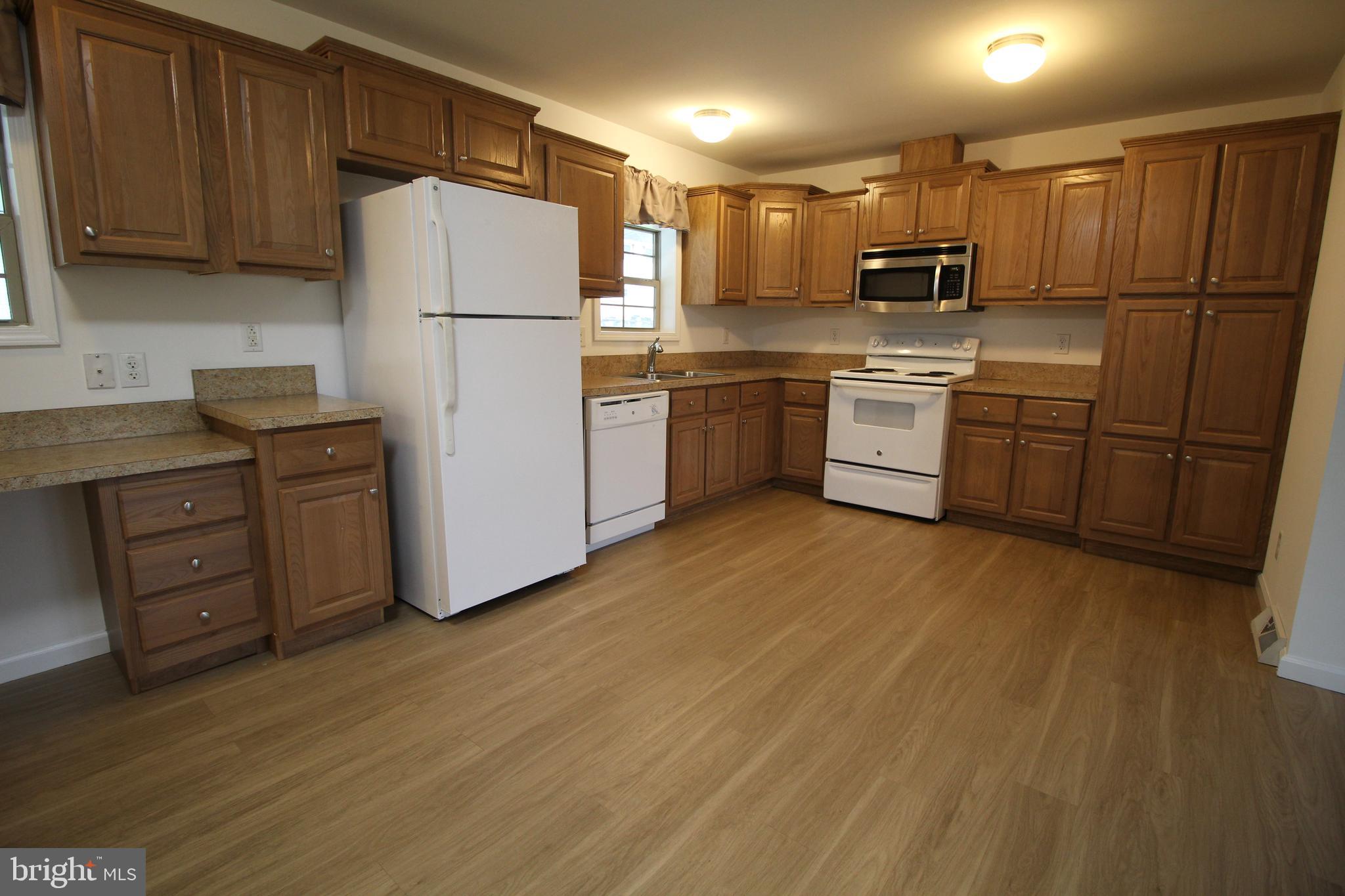 100 North Kinzer Road Kinzers, PA 17535 - Photo 4 of 11