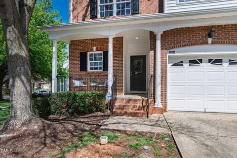 $425,000 | 4548 Mistiflower Drive, Raleigh, NC 27606