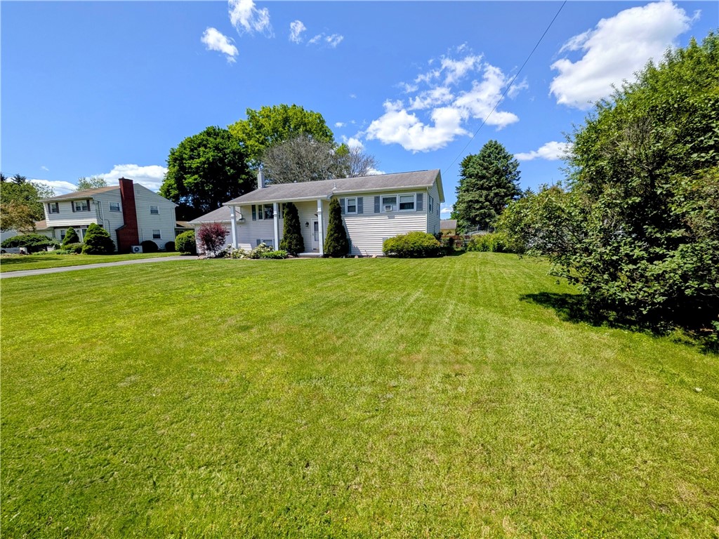 225 Meadowlark Road Horseheads, NY 14845 - Photo 2 of 49 225 Meadowlark Road. 5 Bedroom, 2 Bathroom home in