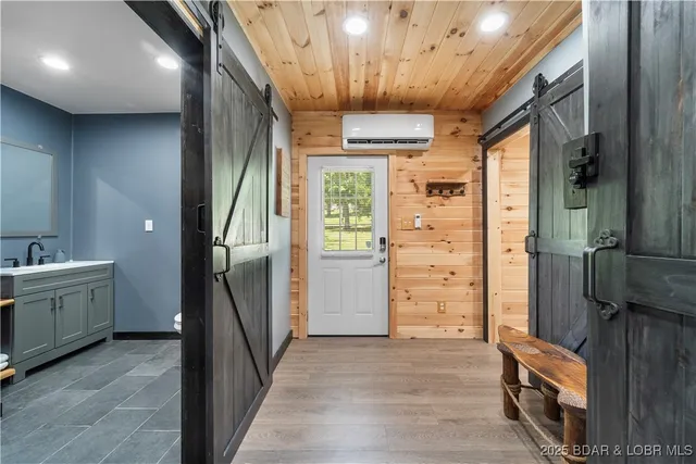 $319,000 | 33209 Green Hills Road, Gravois Mills, MO 65037