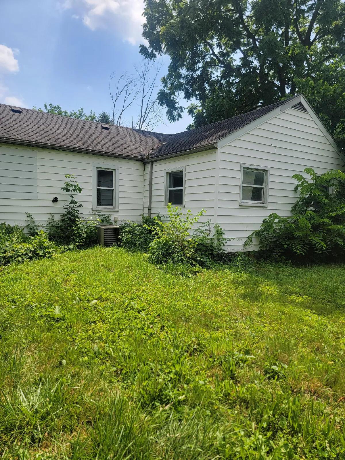 1665 Elaine Road Columbus, OH 43227 - Photo 9 of 24 9