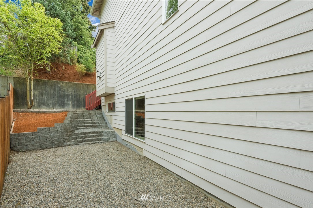 9467 South 196 Place Renton, WA 98055 - Photo 4 of 30 Gallery Image 4