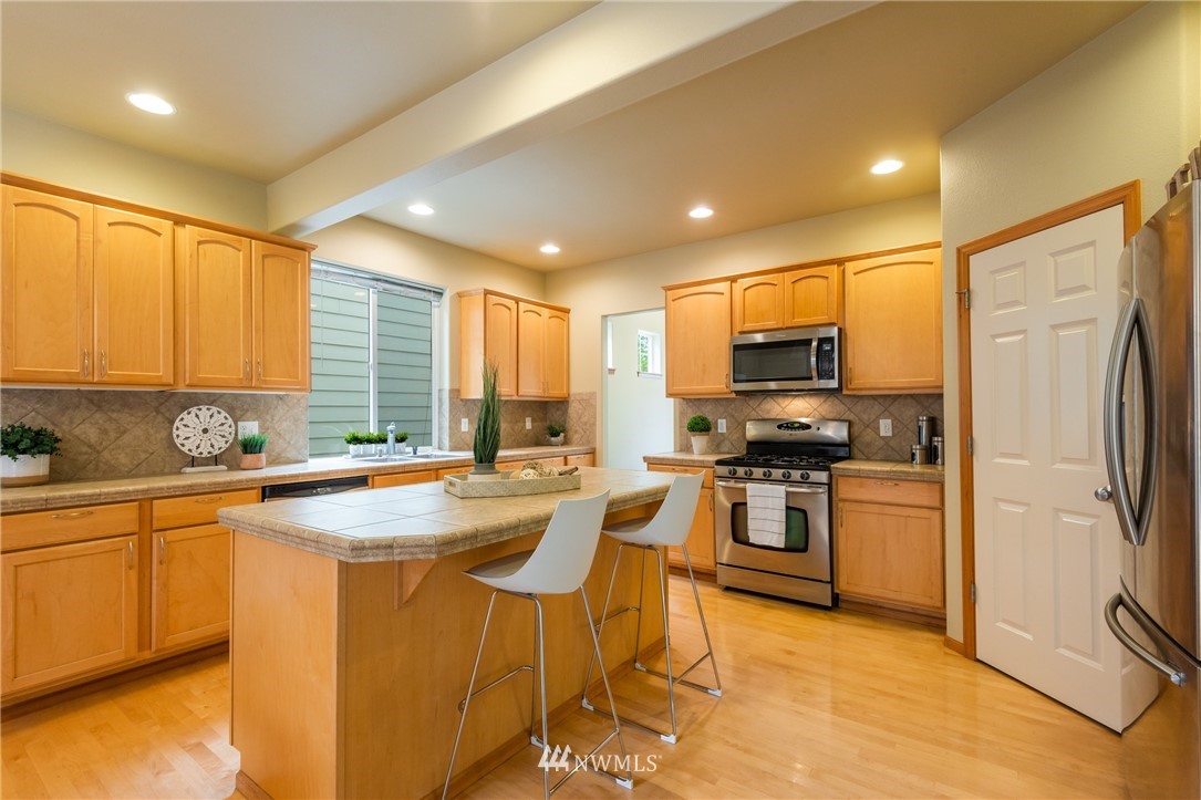 9467 South 196 Place Renton, WA 98055 - Photo 6 of 30 Gallery Image 6