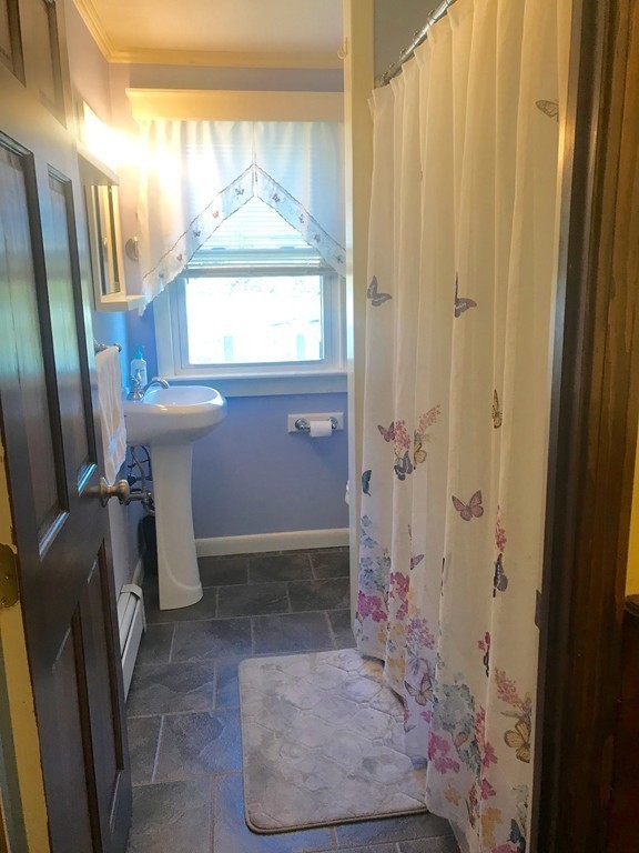 172 Totman Road Lowell, MA 01854 - Photo 10 of 22 Gallery Image 10