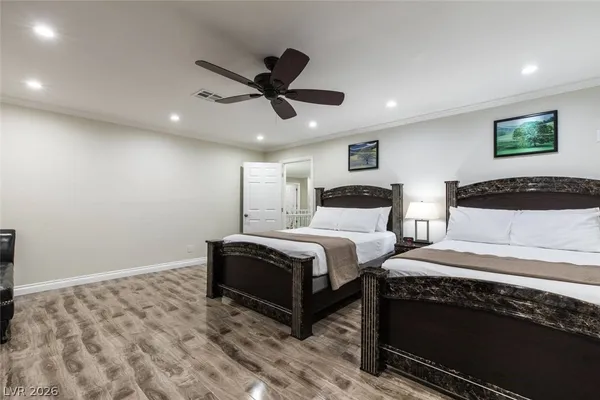 $5,500 | 9020 Moss Creek Circle, Las Vegas, NV 89117