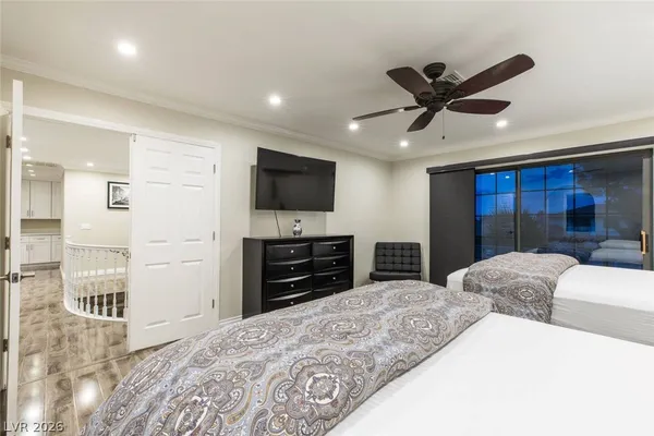 $5,500 | 9020 Moss Creek Circle, Las Vegas, NV 89117