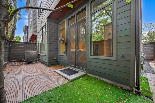 $489,999 | 11012 Avenu Malkenu, Houston, TX 77043