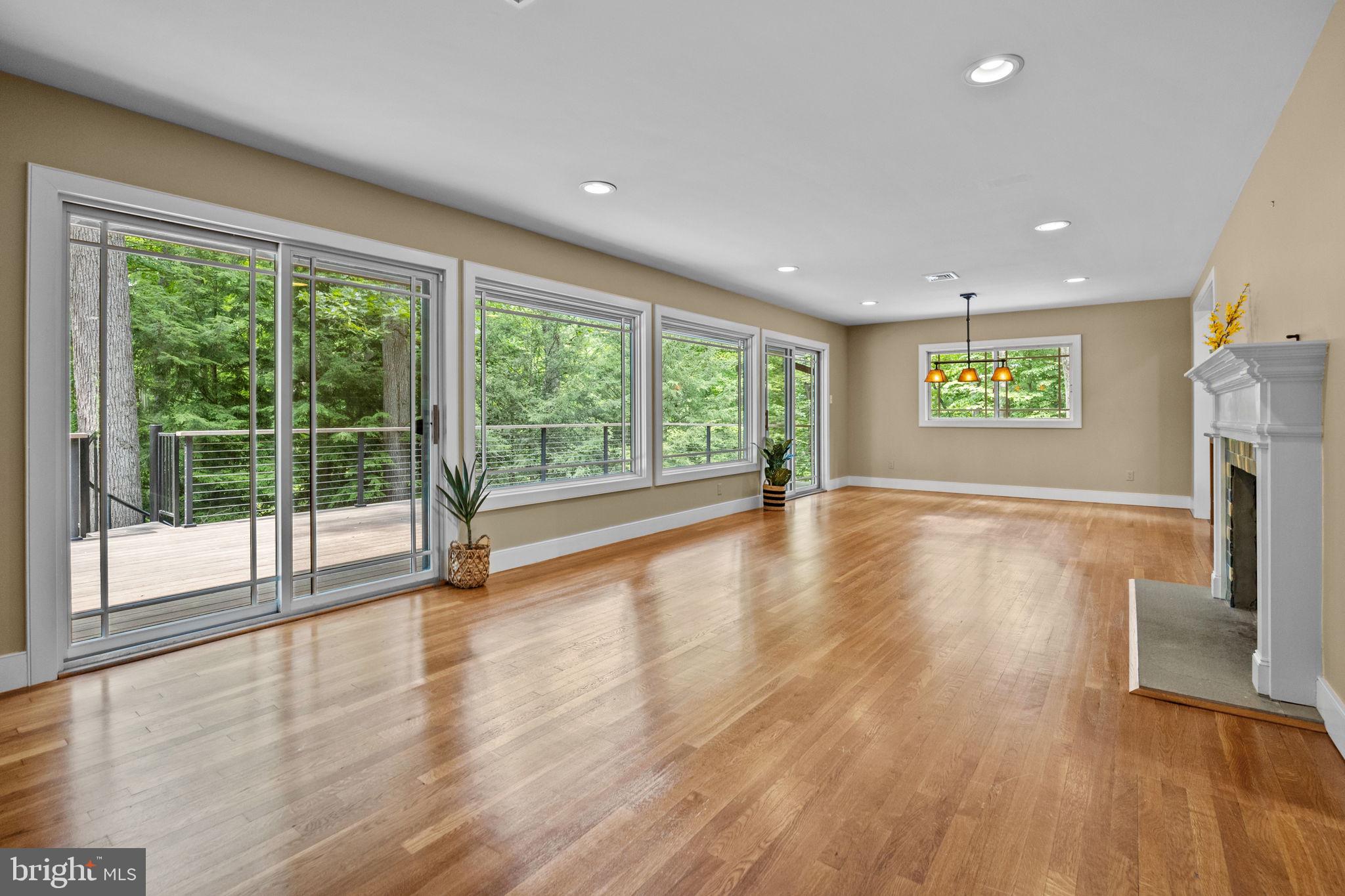 6975 Upper York Road New Hope, PA 18938 - Photo 8 of 61 Large combo family/dining area