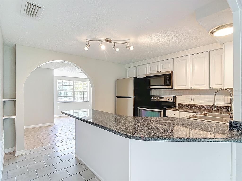 7827 Butler Avenue Hudson, FL 34667 - Photo 16 of 82